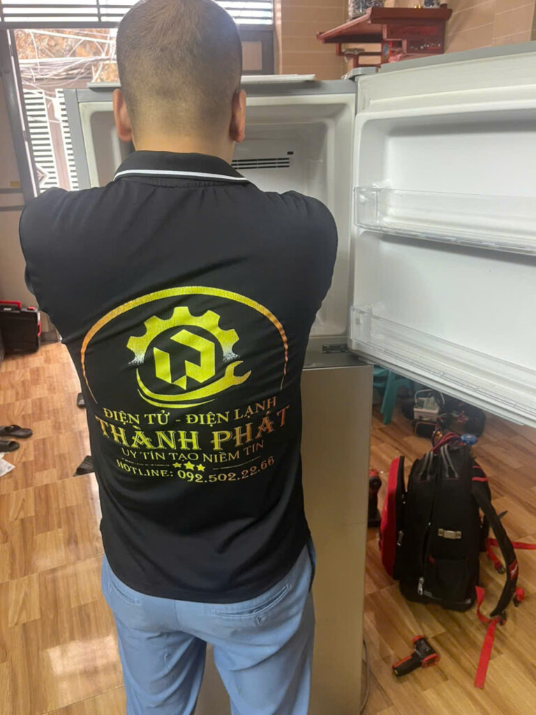 Sửa tủ lạnh uy tín tại nhà Hà Nội – Có mặt sau 15 phút, thợ giỏi, giá rẻ nhất thị trường! 4 sửa chữa tủ lạnh điện lạnh Thành Phát